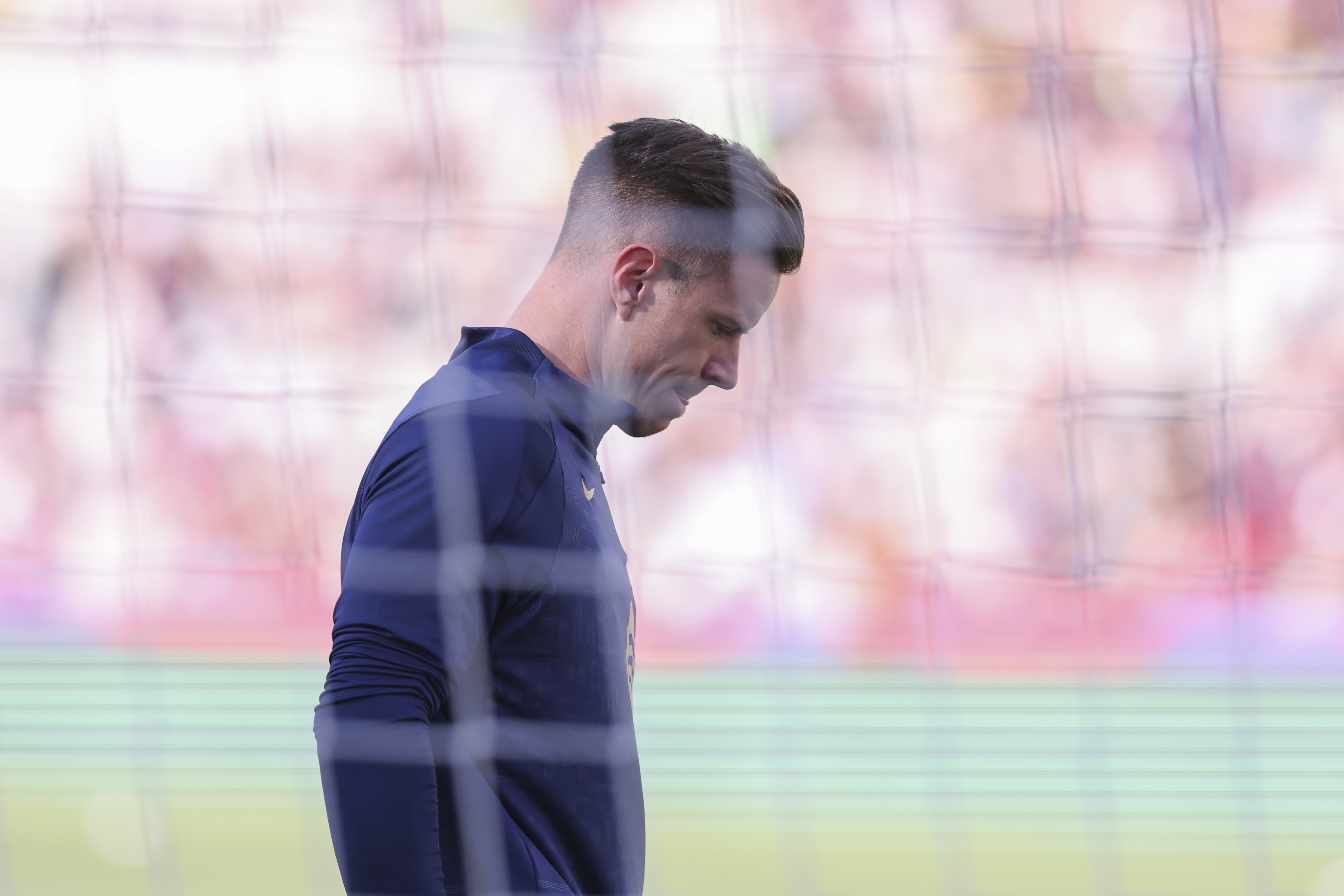 网页版地址-特尔施特根是否加盟?赫罗纳主帅:我无法讨论不在球队内的球员