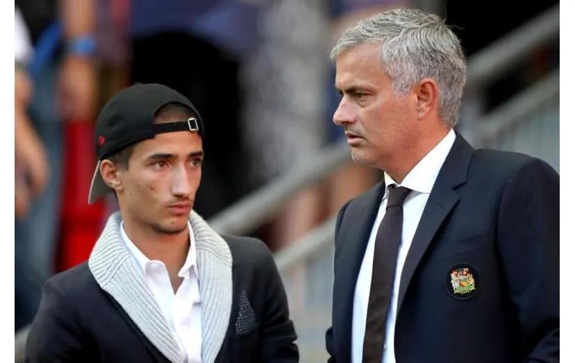 BB Sports-葡媒介绍穆里尼奥儿子马里奥:18岁挂靴,目前正在当游戏主播