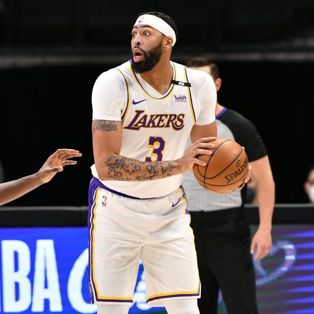 APP下载-【湖人球迷电台】湖人连败浓眉背锅，他的状态几时归