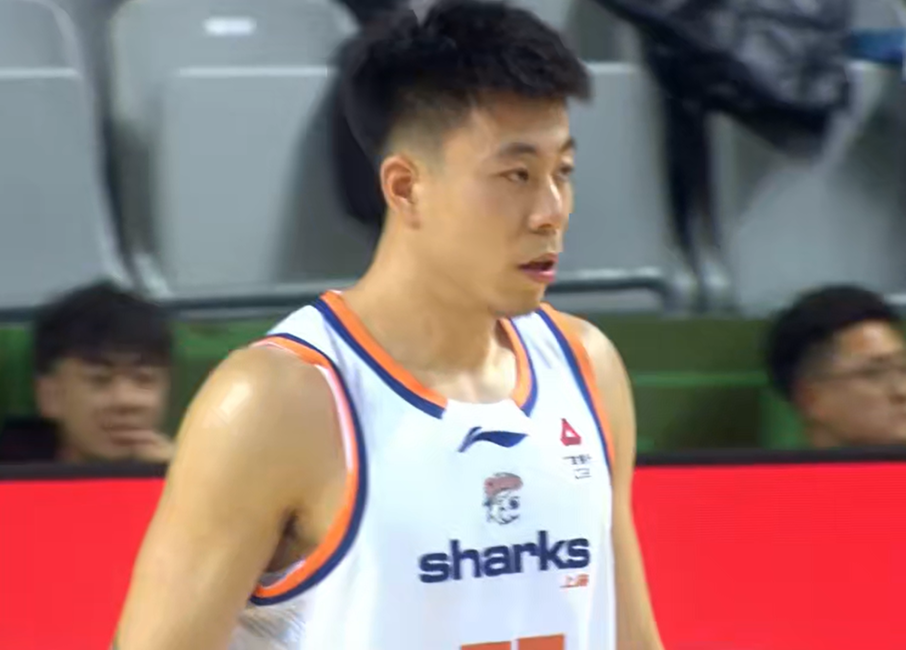 APP下载-谁能晋级CBA总决赛?西热力江看好2支球队,无广东和北京队